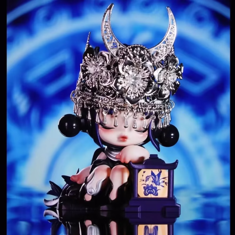 This beautiful headpiece made by Skullpanda with Dimoo, Hirono, and Molly is an ideal headpiece for any collector due to its whimsical design - Image 4